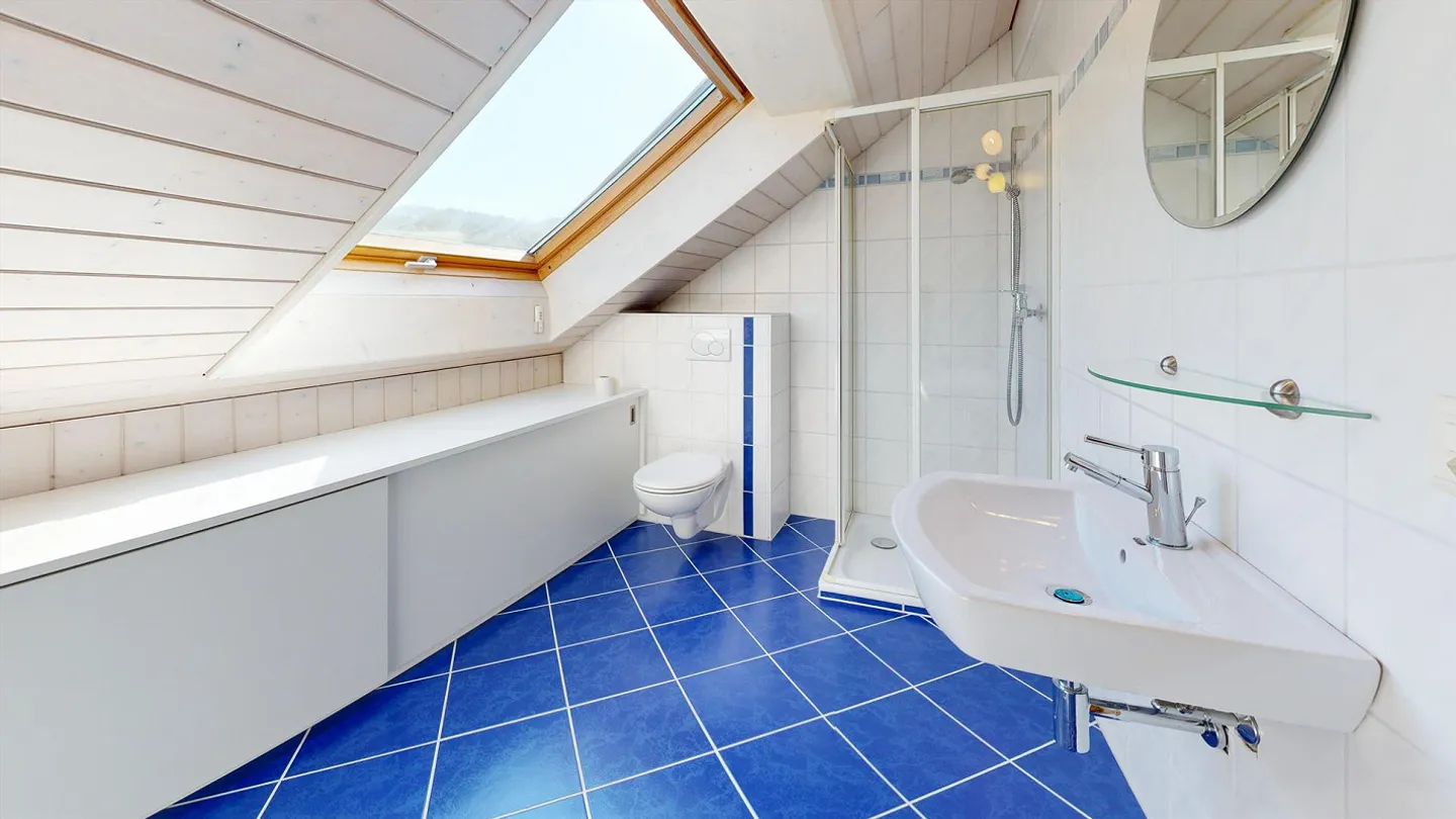 5.5-Room Double Family House with Beautiful View - Photo 14 of 16