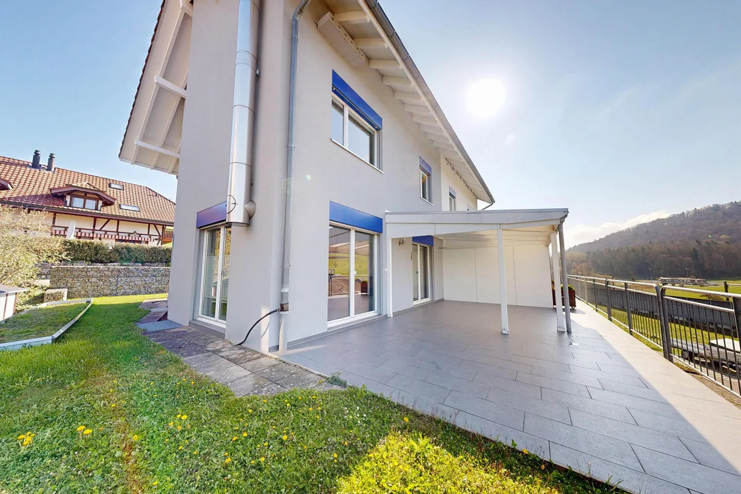 5.5-Room Double Family House with Beautiful View - Photo 16 of 16