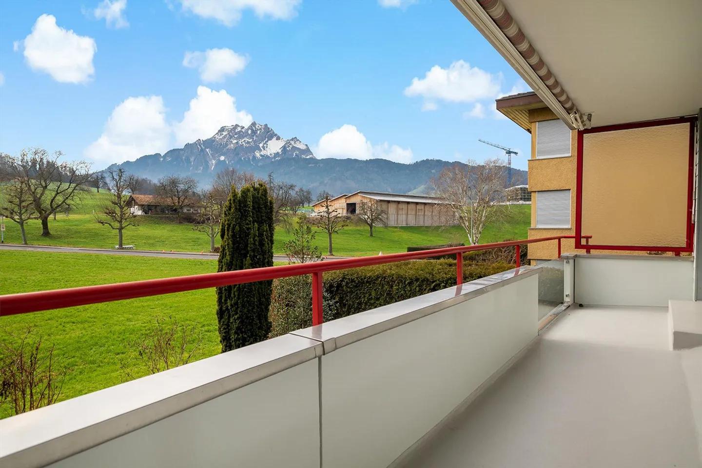 Appartamento tranquillo in una posizione attraente - Foto 3 di 12