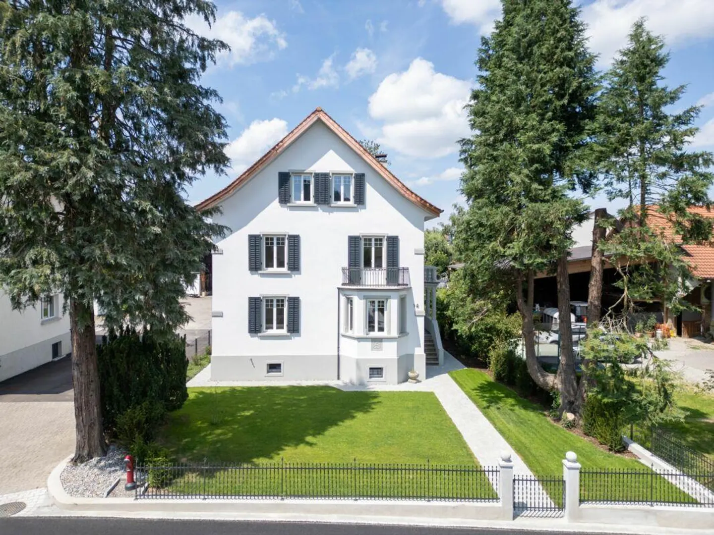 Casa unifamiliare da sogno di 6,5 stanze | Superficie del terreno 642 m² - Foto 1 di 16