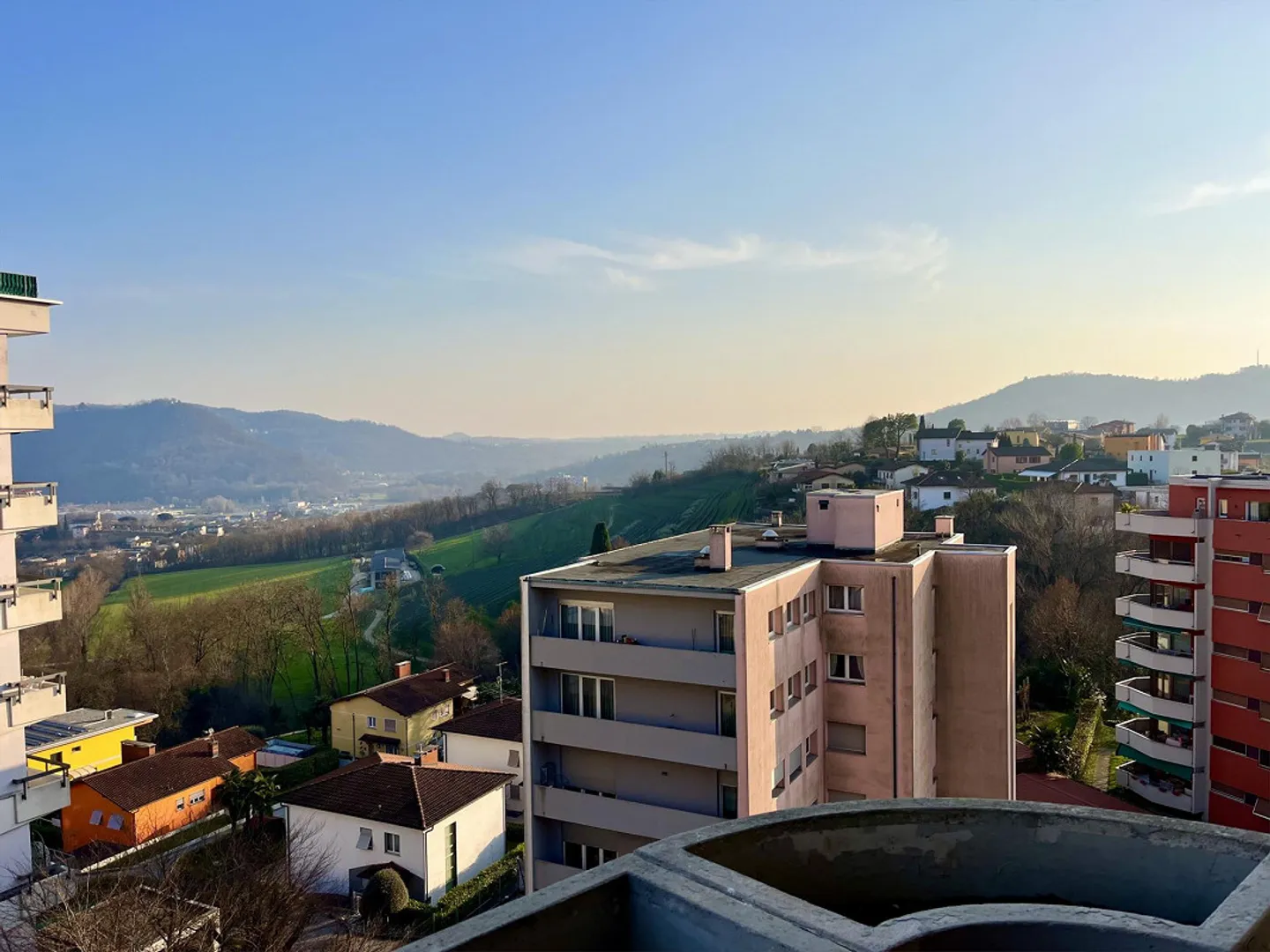 BRIGHT 2.5 ROOMS FOR RENT WITH TERRACE IN COLDRERIO - Photo 6 of 9