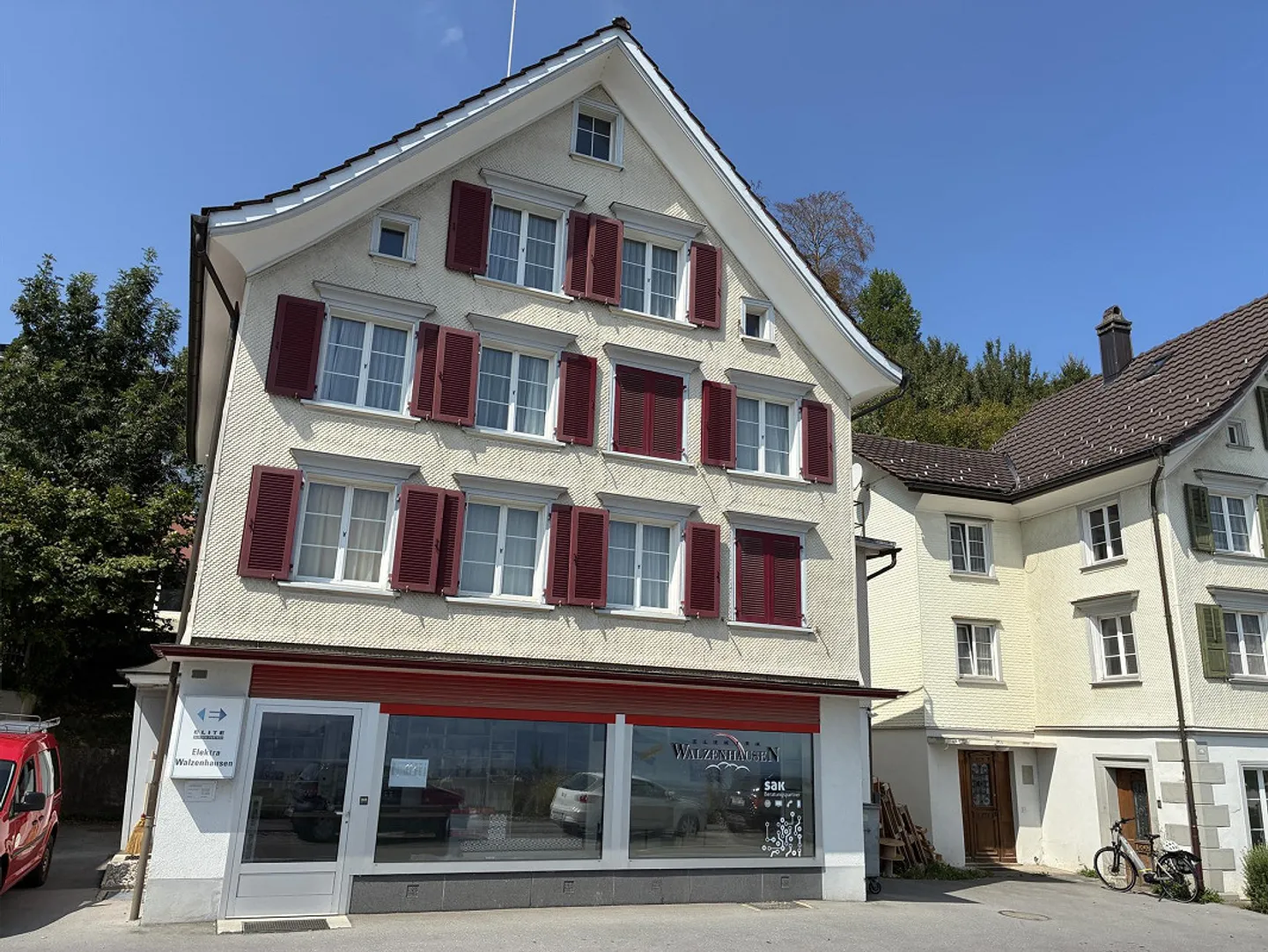 Vielseitige Gewerberäumlichkeiten - Foto 1 von 17