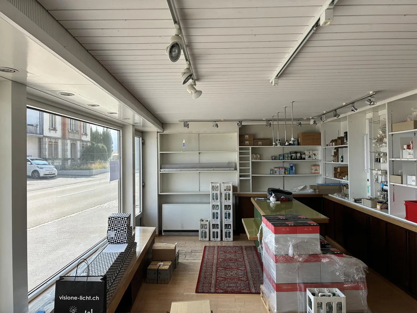 Vielseitige Gewerberäumlichkeiten - Foto 5 von 17