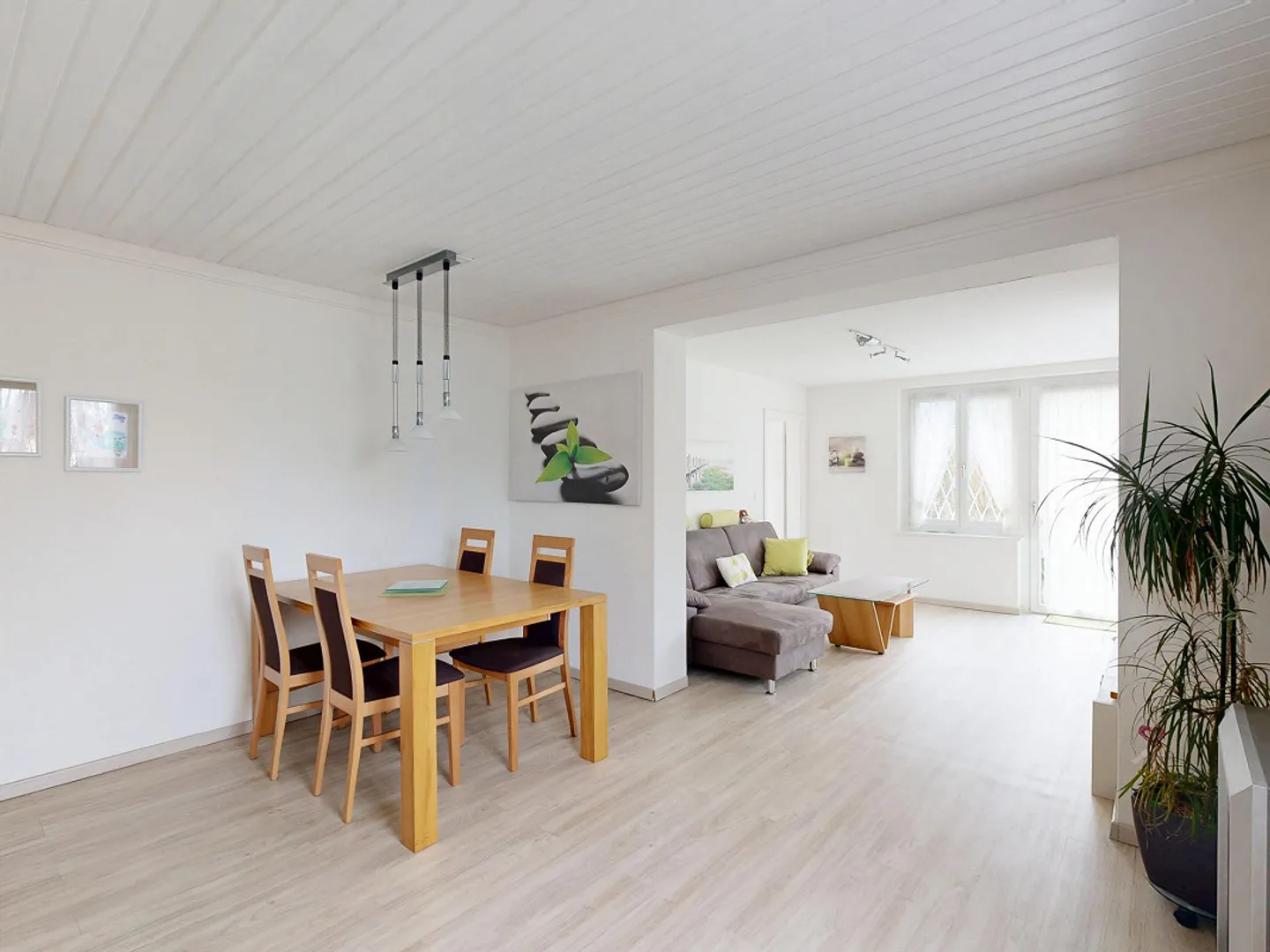 Duplex Incantevole ad Aesch - Foto 2 di 23