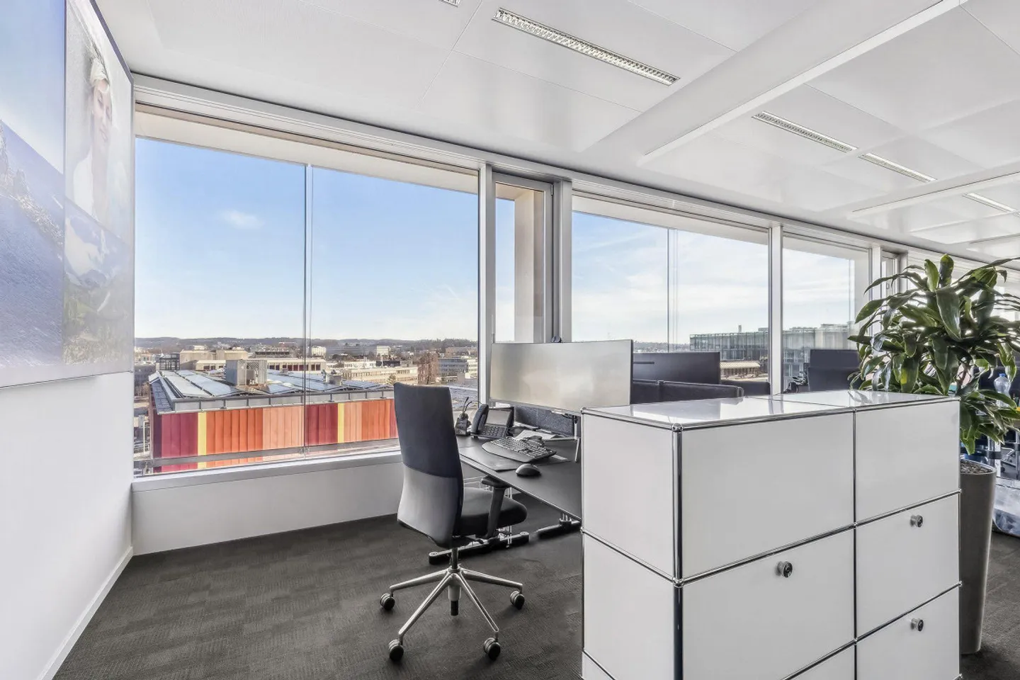 Spazio ufficio esclusivo con vista panoramica su Glattbrugg - Foto 2 di 11