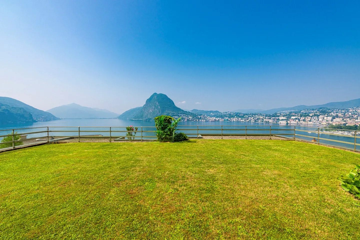 Appartamento di lusso a Lugano - Foto 1 di 16