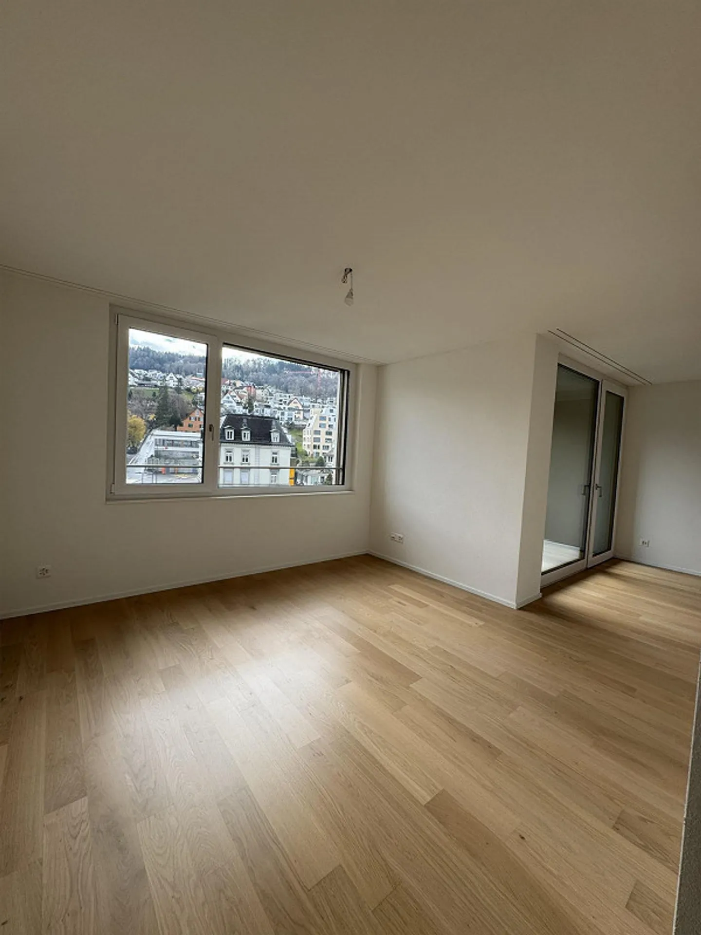 Stylish living in Horgen 1-room apartment in top location! - Photo 4 of 7