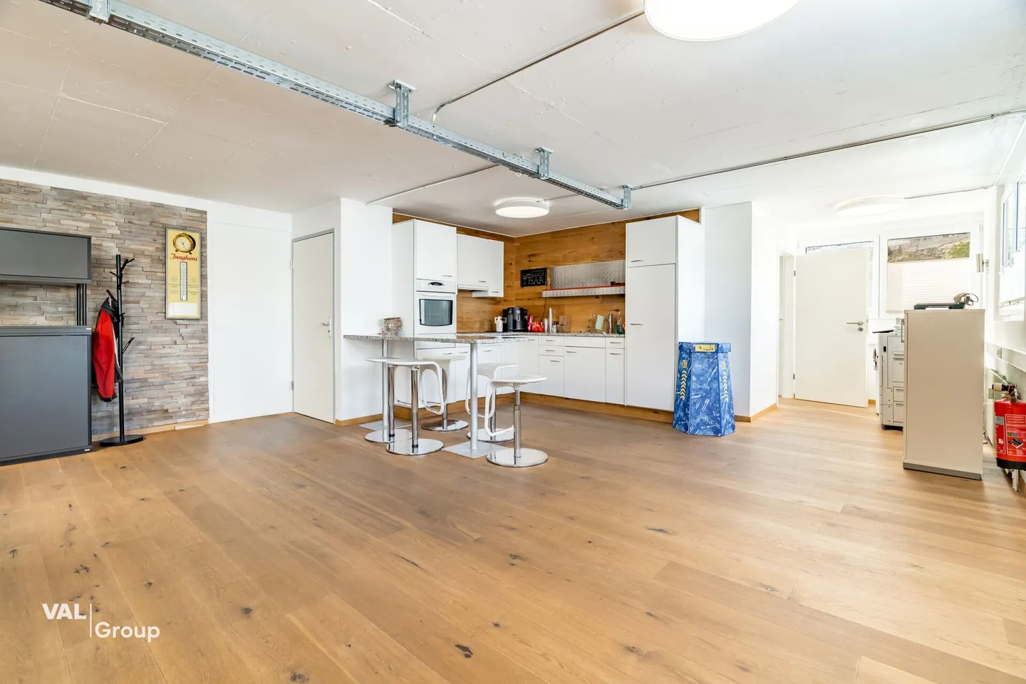 Vielseitige Gewerberäumlichkeiten in Visp - Foto 3 von 13