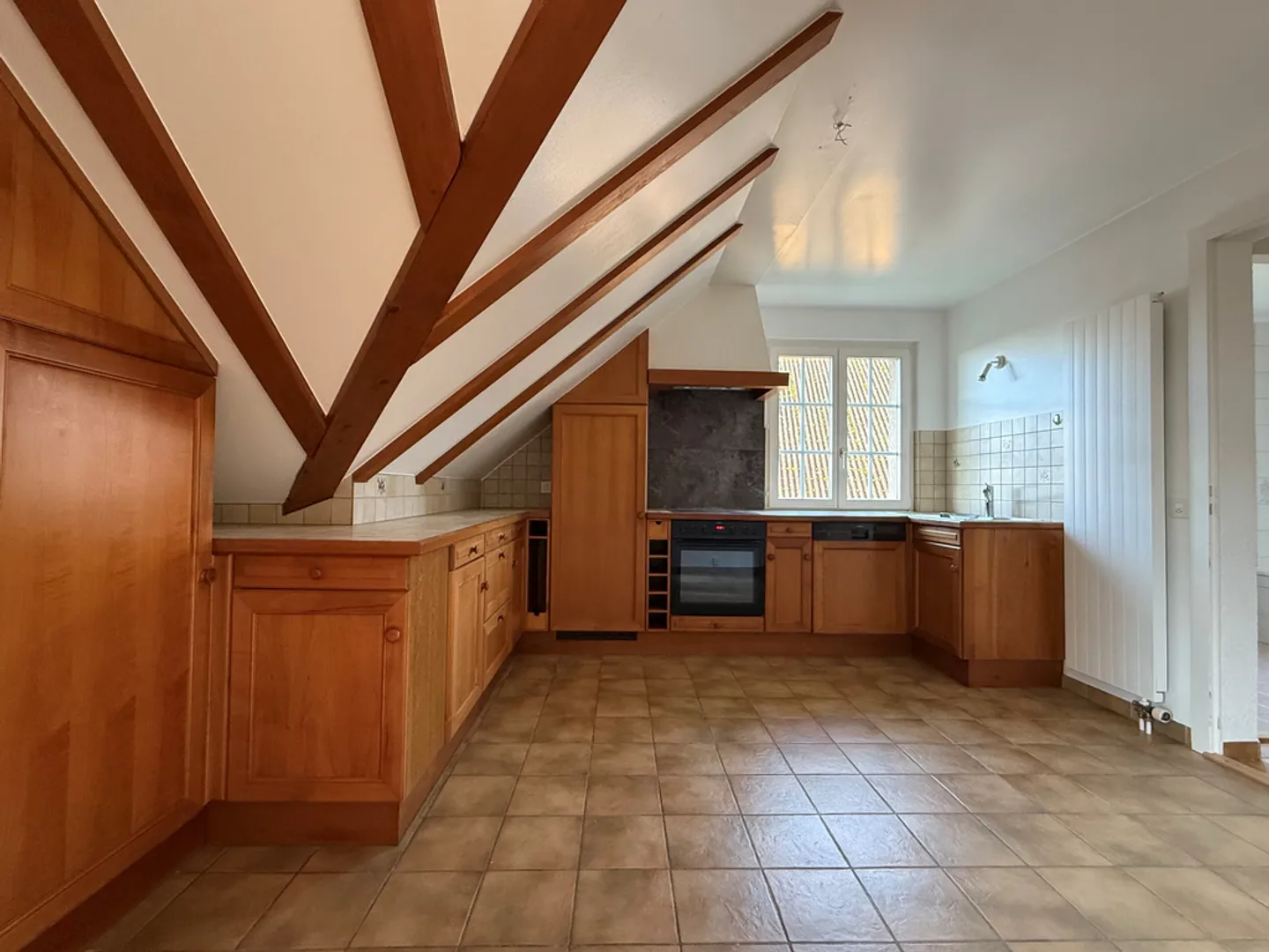 4.5 Room Apartment - Photo 2 of 10