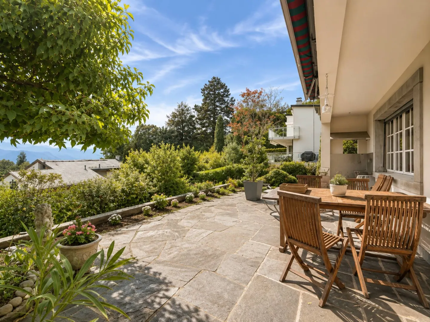Villa Stupenda con Vista Lago - Foto 6 di 13