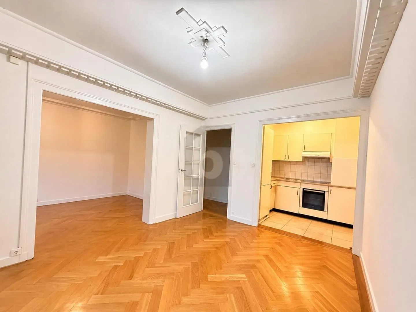EINEN STEINWURF VOM SEE UND DER STADT MITTE ENTFERNT! - Foto 1 von 6