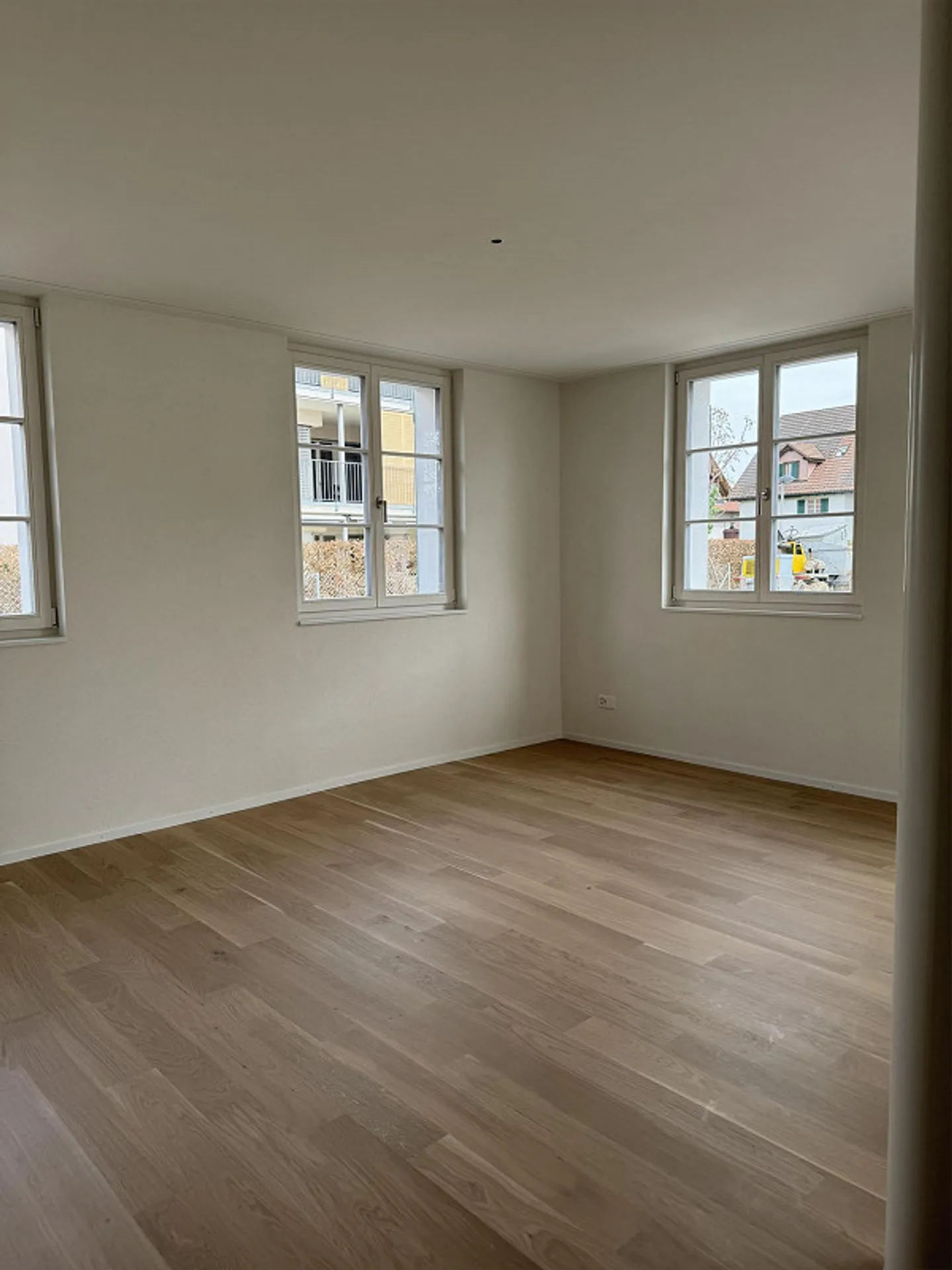 Moderno appartamento di 3,5 stanze al piano terra a Nürensdorf - Foto 10 di 11