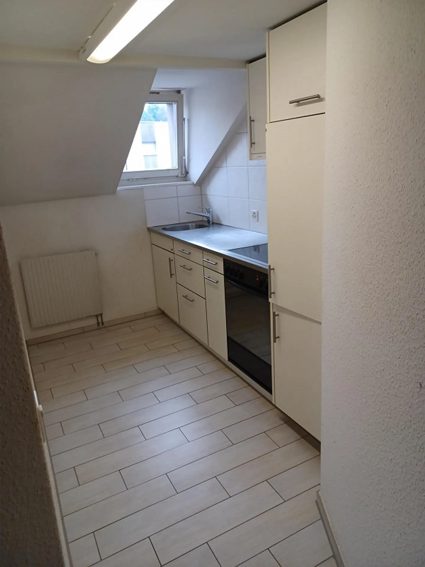 Appartamento accogliente all'ultimo piano nel quartiere Lindenstrasse - Foto 3 di 6