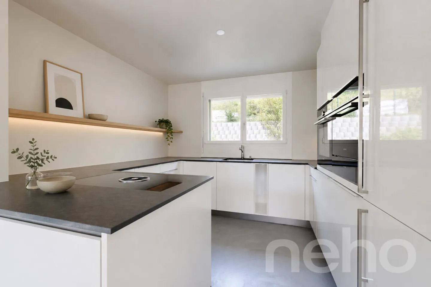Maison d'angle rénovée à Bergdietikon - Photo 3 sur 12