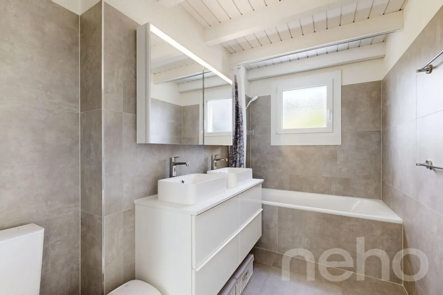 Maison d'angle rénovée à Bergdietikon - Photo 8 sur 12
