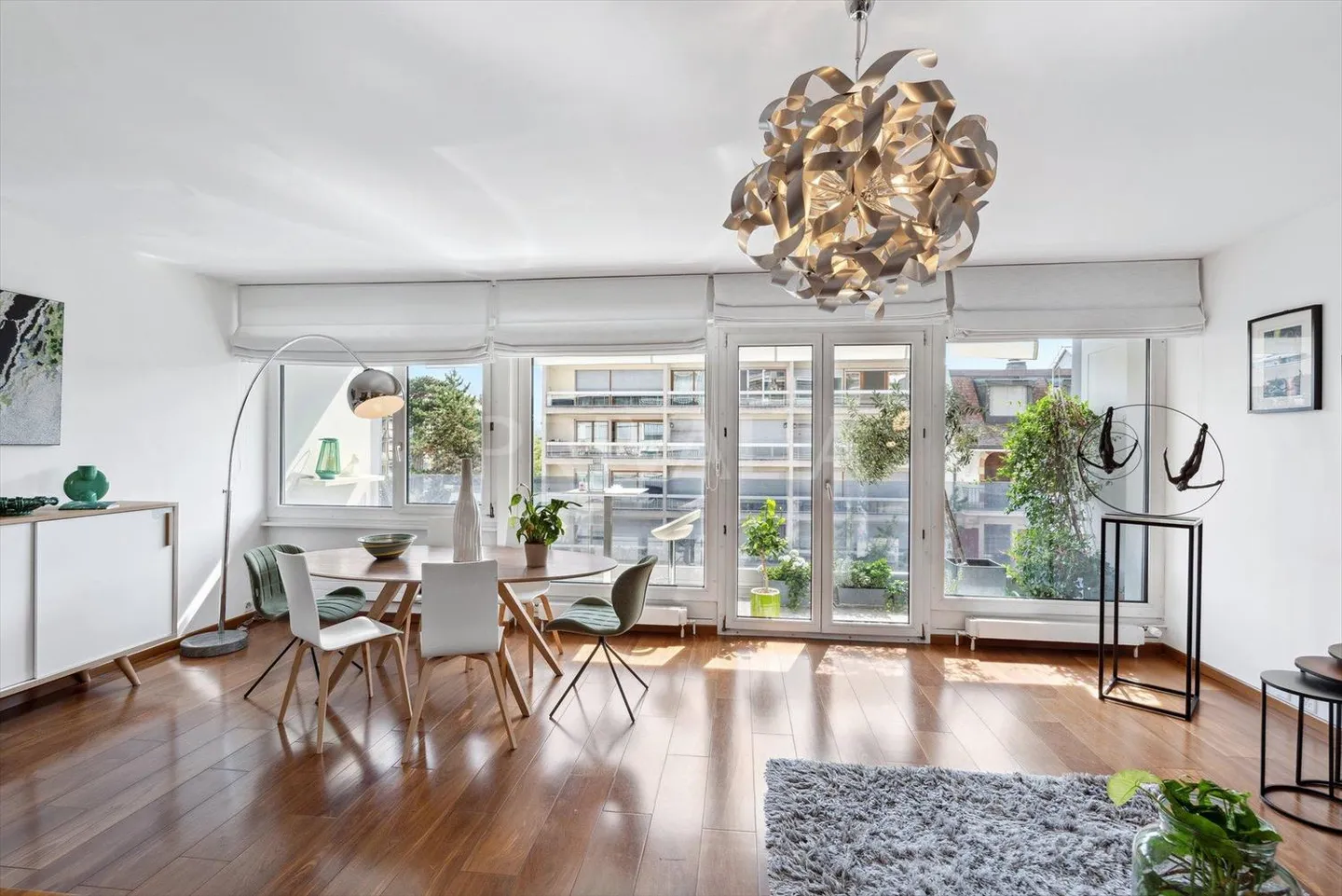 Exklusiv: Geräumige 4-Zimmer-Wohnung mit Balkon in Champel - Foto 1 von 7