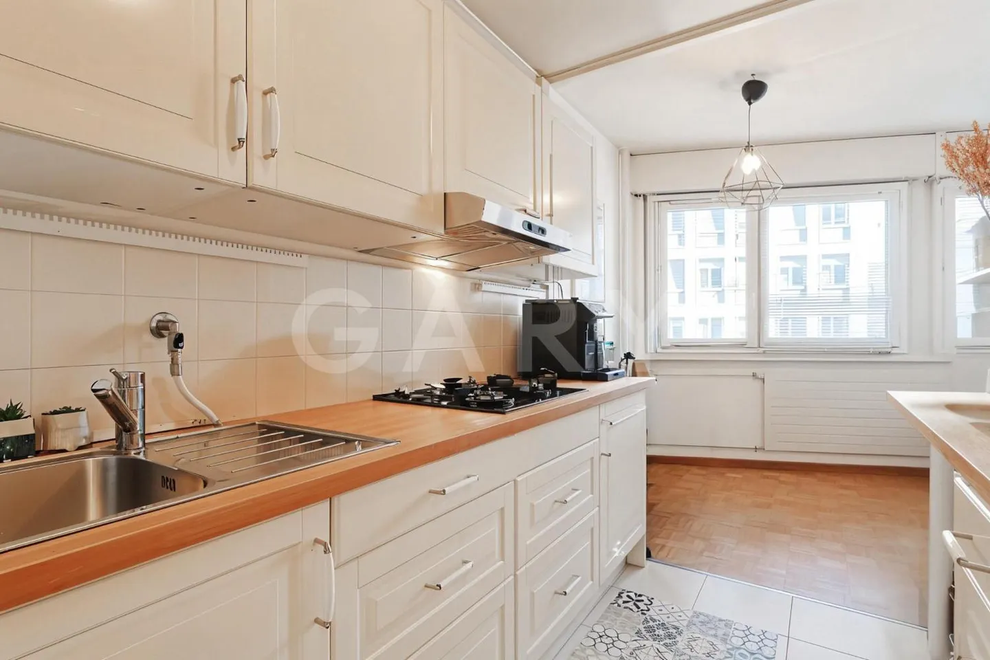 Appartement 2 pièces élégant - Photo 2 sur 7