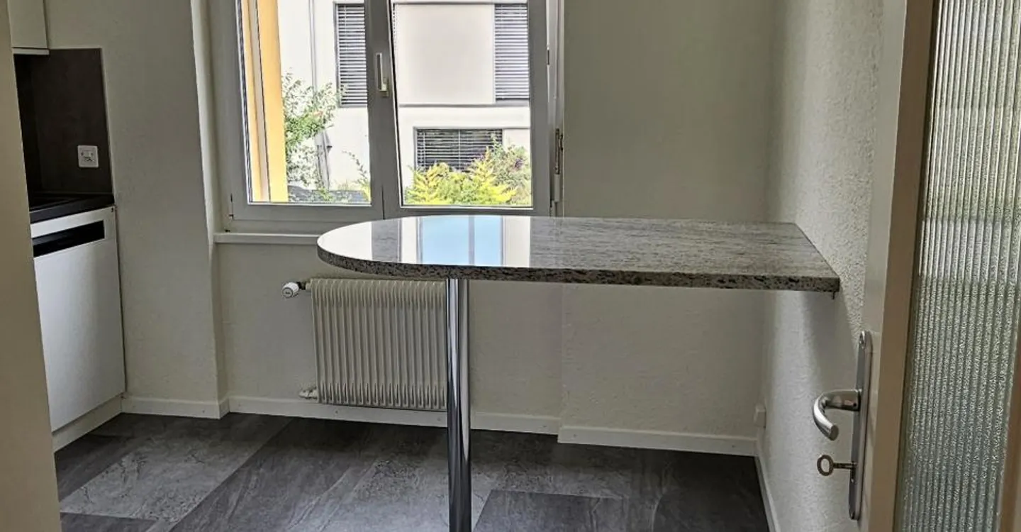 Charmant appartement de 4 pièces - Photo 2 sur 10