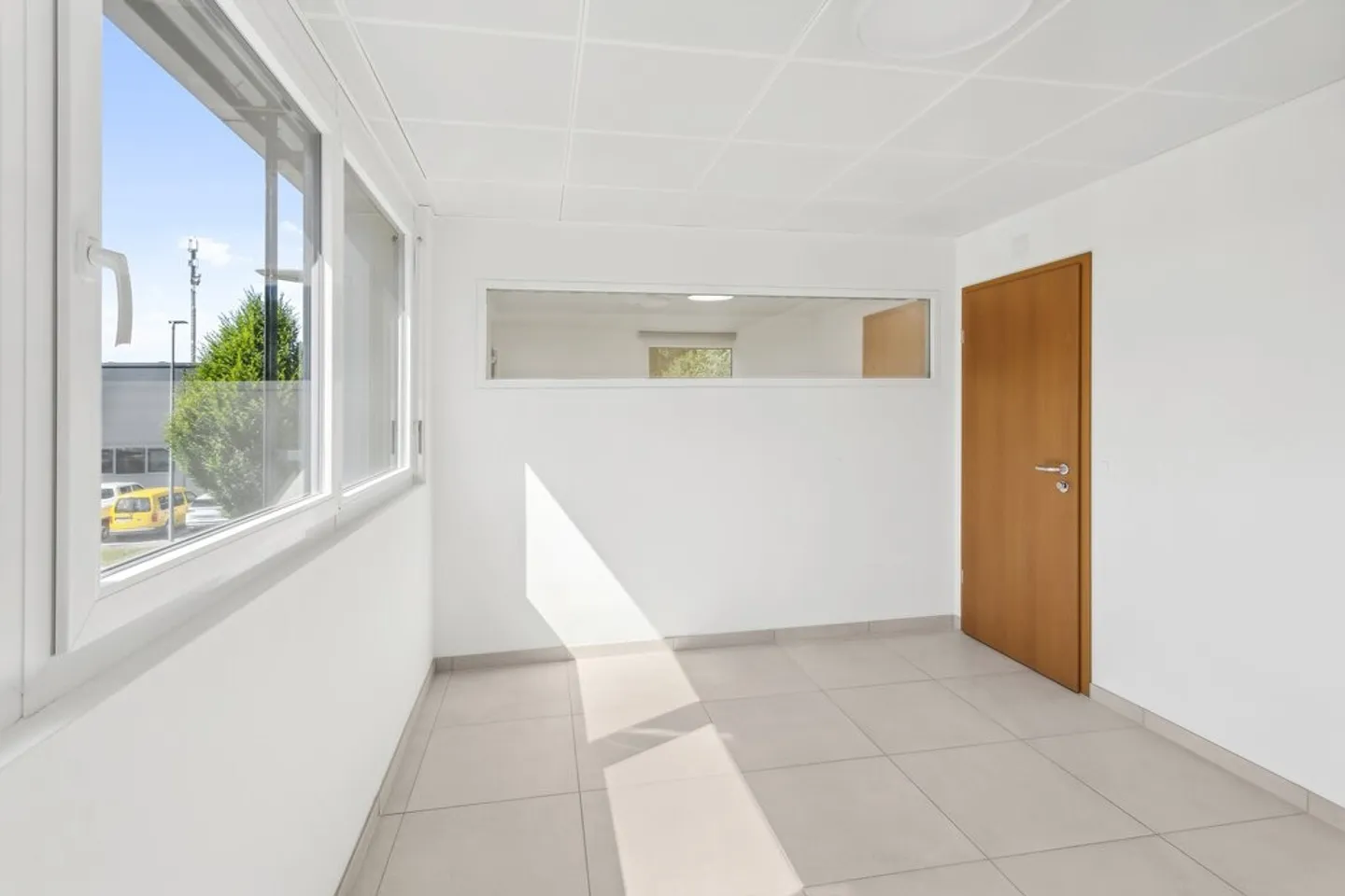 Spazio commerciale/ufficio/ambulatorio di 65m2 a Noville - Foto 3 di 8