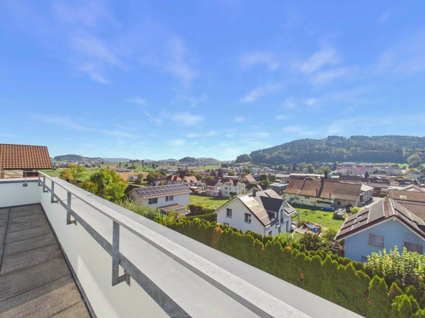 Maison individuelle avec vue imprenable et piscine - Photo 4 sur 30