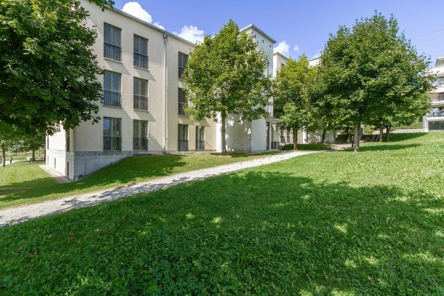 Helle Unterkunft in ruhiger Nachbarschaft - Foto 1 von 7