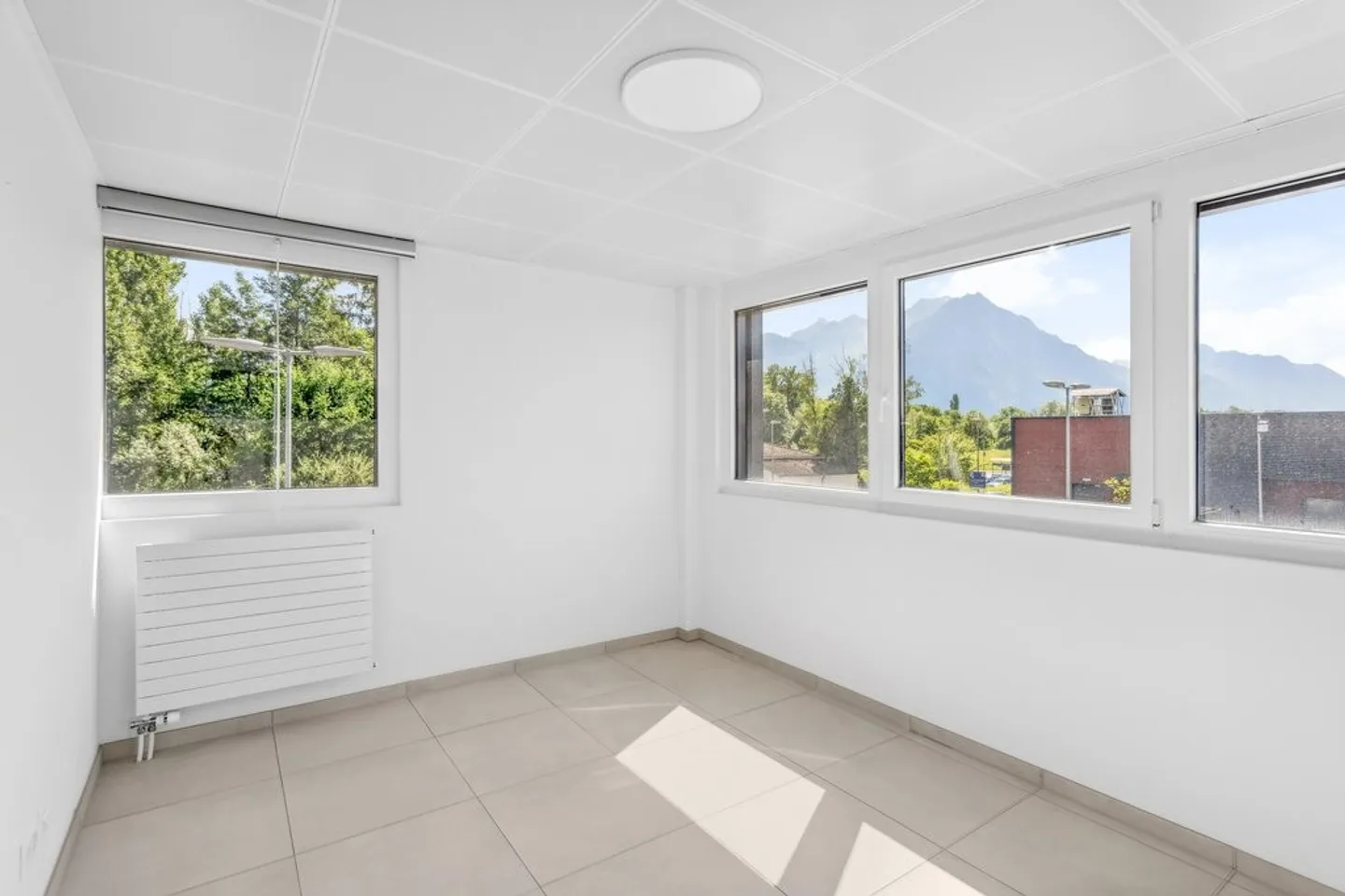 Spazio commerciale/ufficio/ambulatorio di 65m2 a Noville - Foto 6 di 8