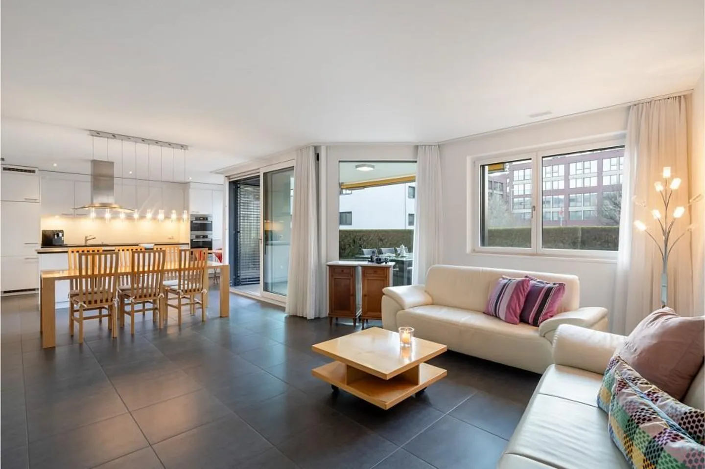 Modern 3.5-room garden apartment in Cham - Photo 2 of 6