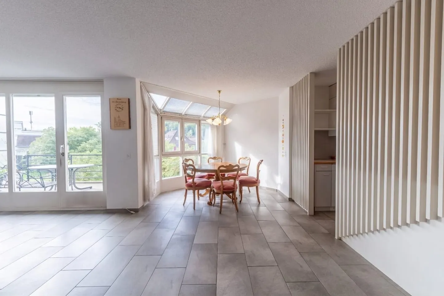Geräumige Wohnung in Zuchwil - Foto 3 von 13