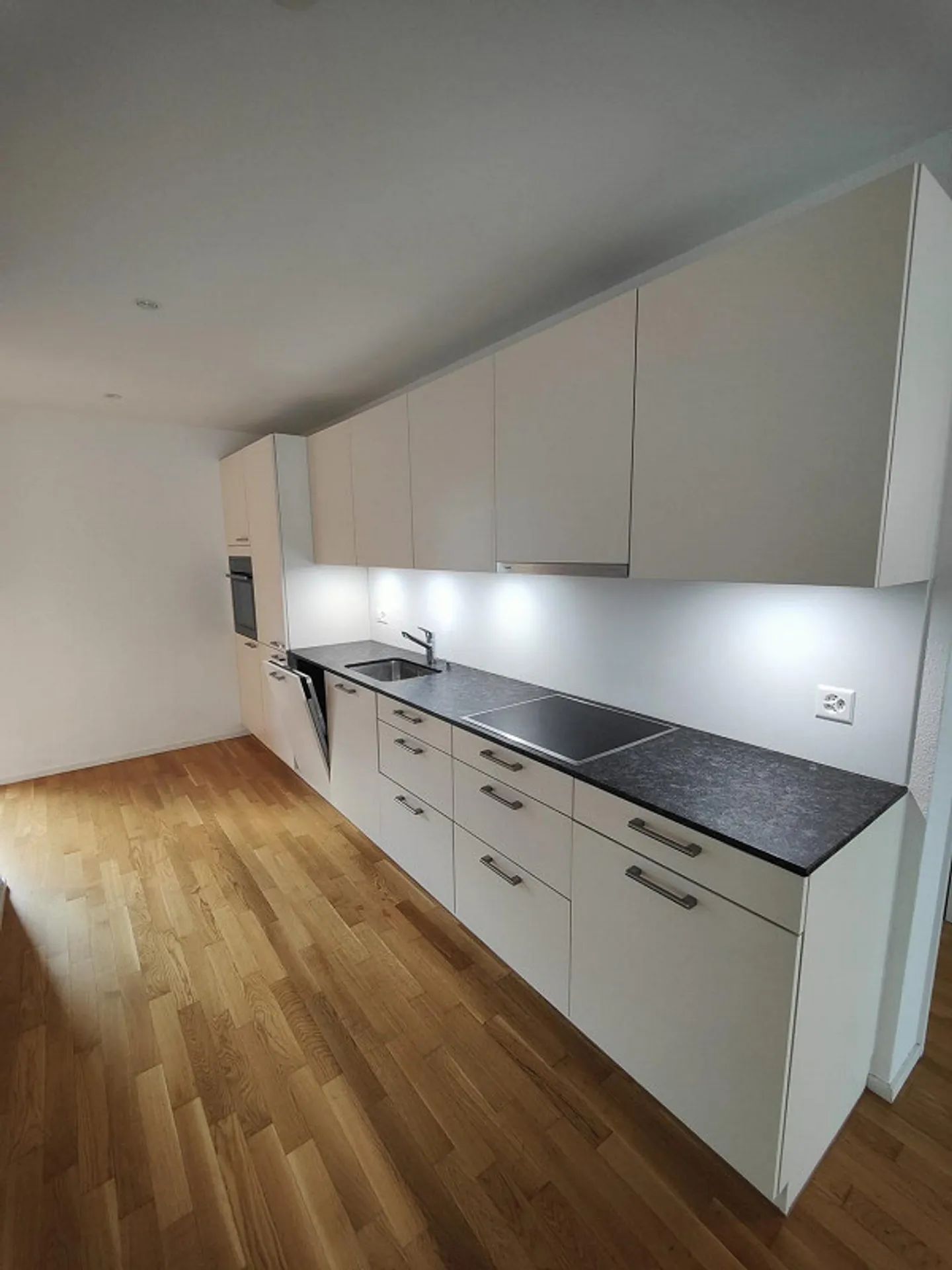 Appartement charmant dans un nouveau bâtiment à Grenchen - Photo 2 sur 10