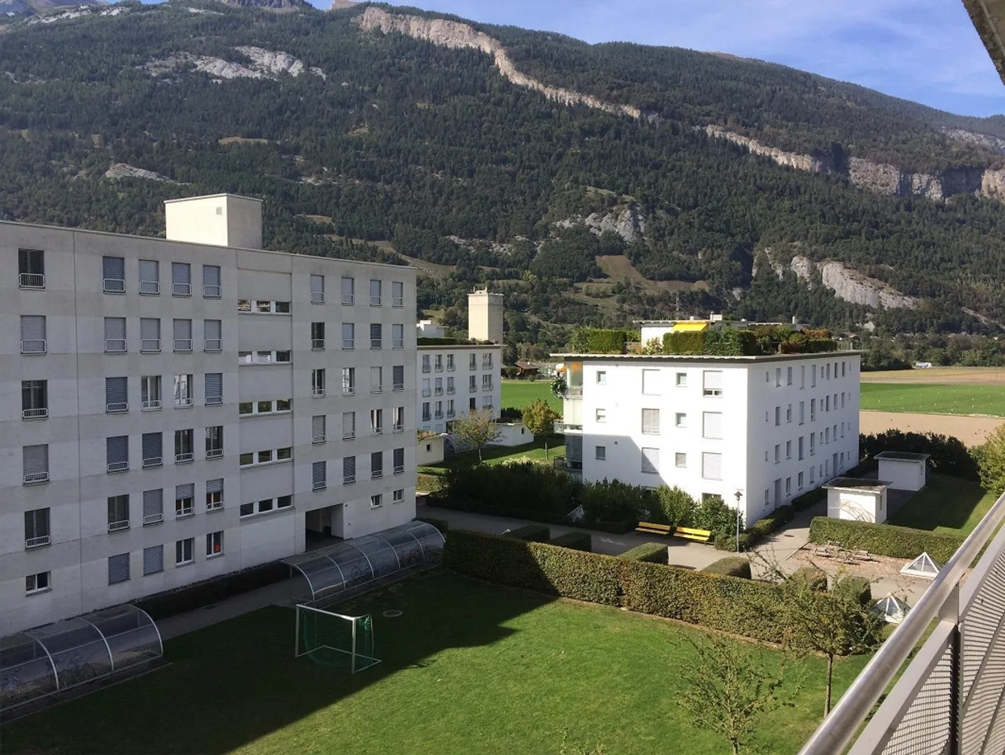Bellissimo appartamento di 4,5 stanze in un quartiere adatto alle famiglie - Foto 1 di 7