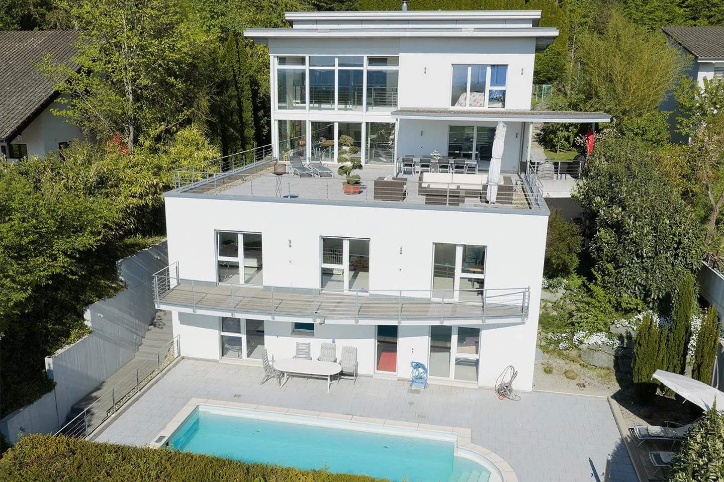 Exclusive Villa with Pool in Fislisbach - Photo 2 of 13