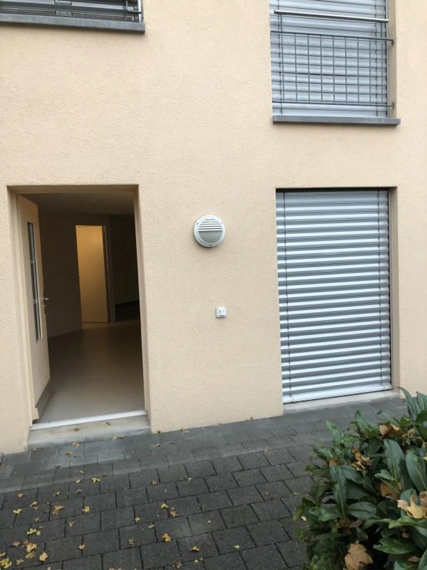 Gewerberaum mit Café - Foto 1 von 3