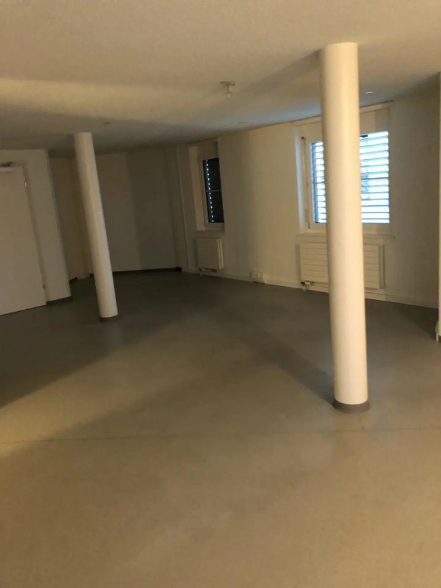 Gewerberaum mit Café - Foto 3 von 3