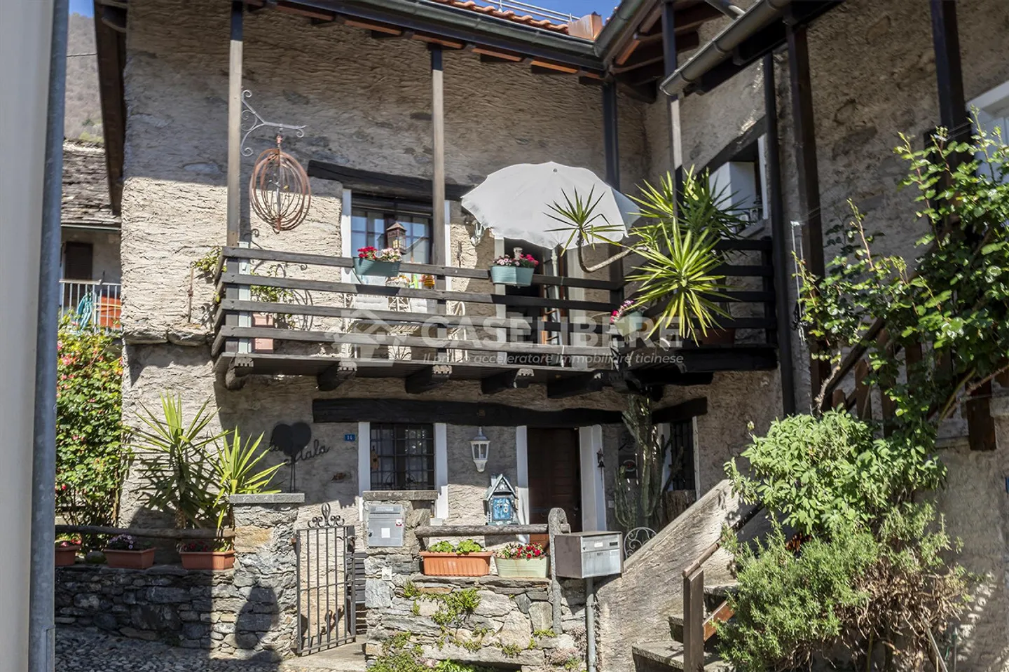 Maison de Noyau Fabuleuse à Gordola - Photo 2 sur 26