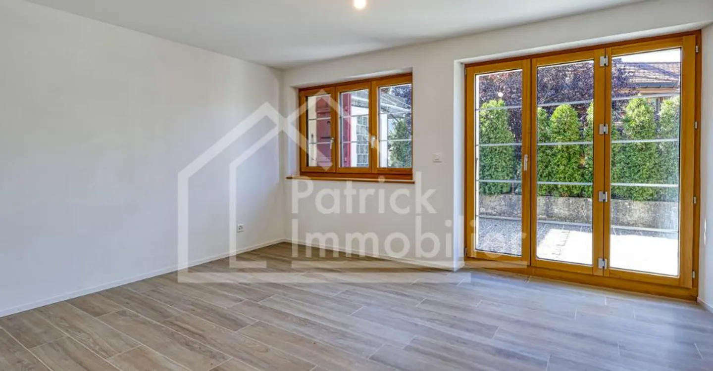 Geräumige 5,5-Zimmer-Wohnung mit 100 m² Terrasse - Foto 10 von 12