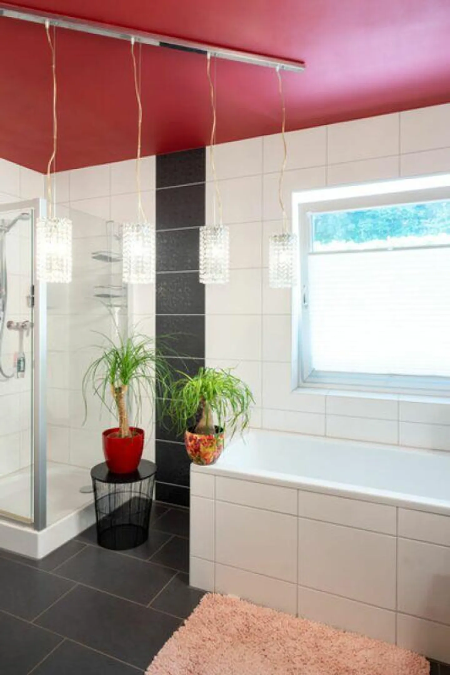 Modern single-family house with Minergie-P standard, PV system and generous garden - Photo 19 of 23