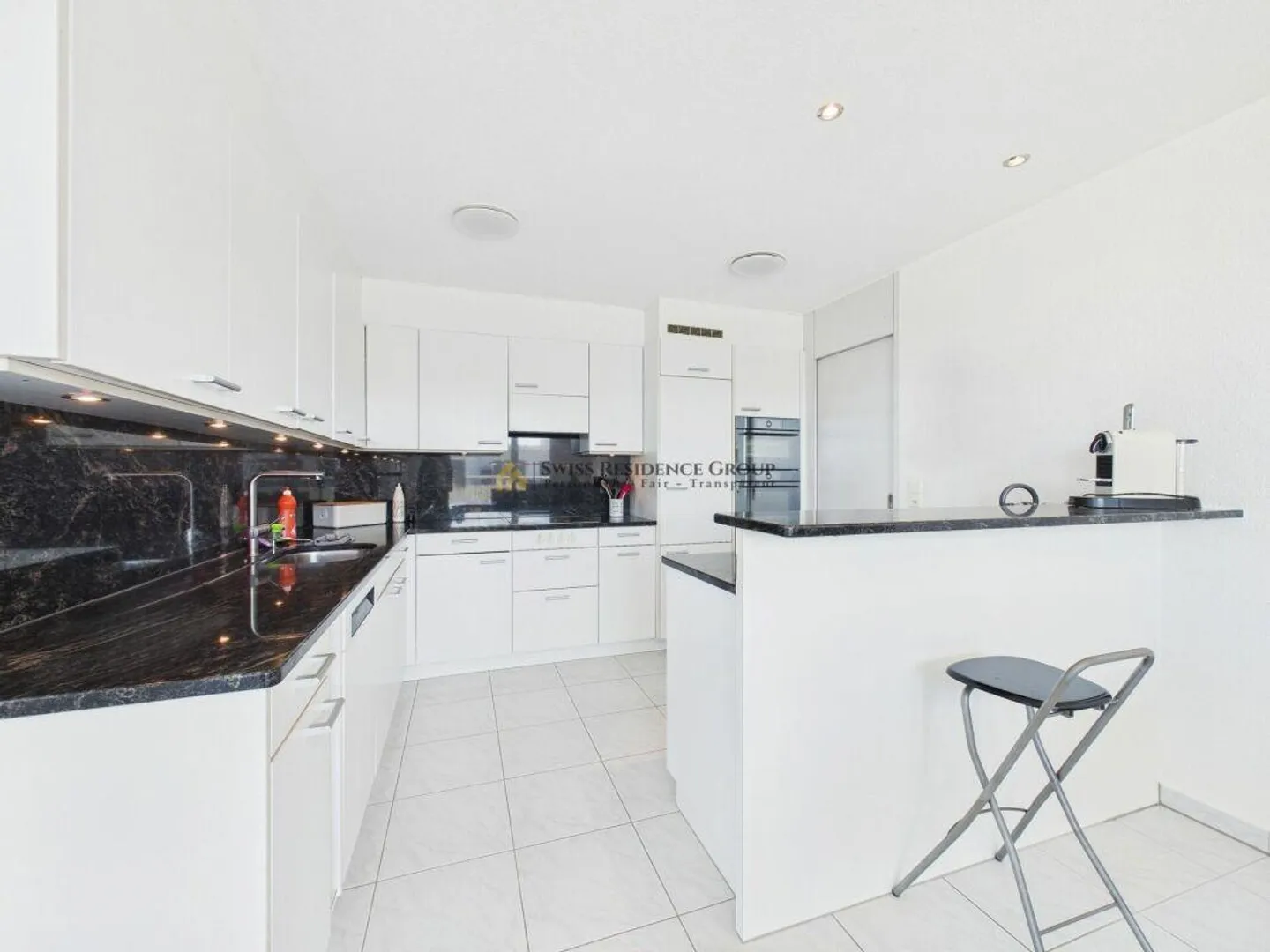 Appartamento attico luminoso con una vista splendida sulle montagne e sul lago - Foto 6 di 22