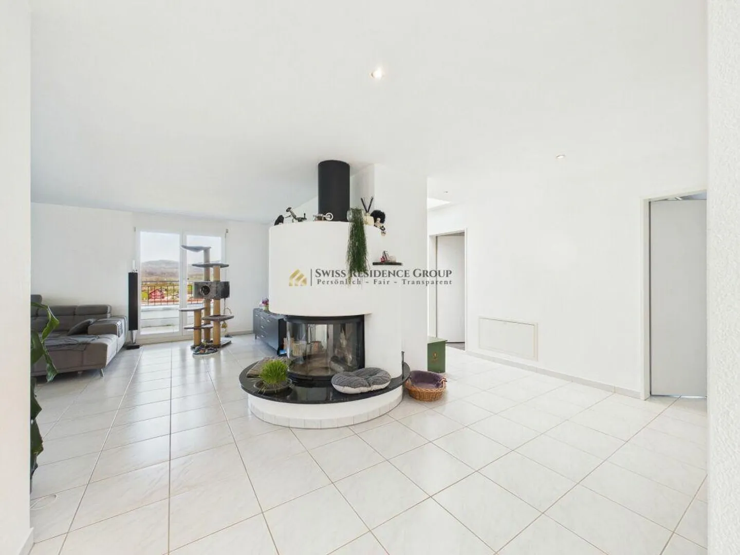 Appartamento attico luminoso con una vista splendida sulle montagne e sul lago - Foto 8 di 22