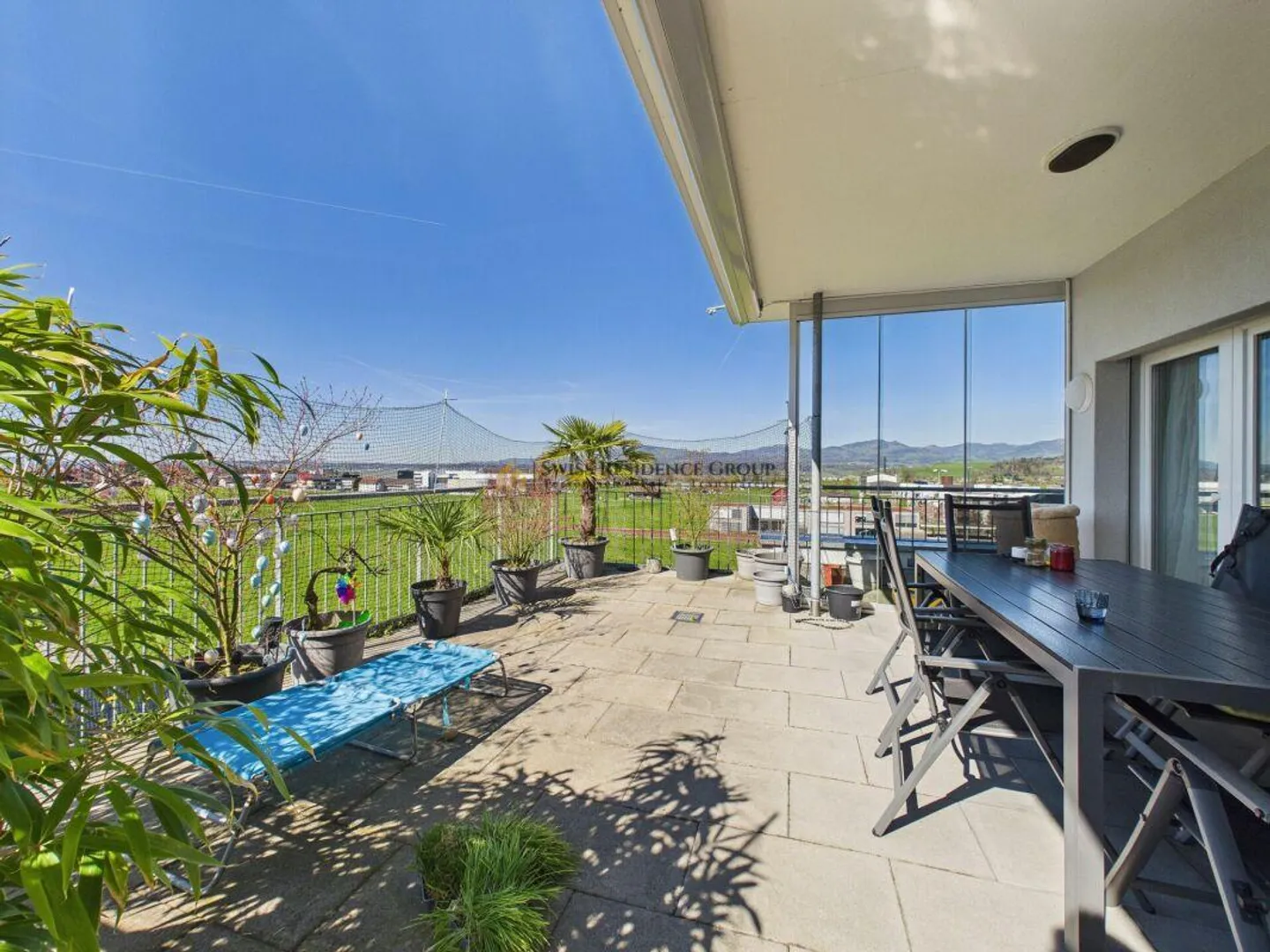 Appartamento attico luminoso con una vista splendida sulle montagne e sul lago - Foto 18 di 22