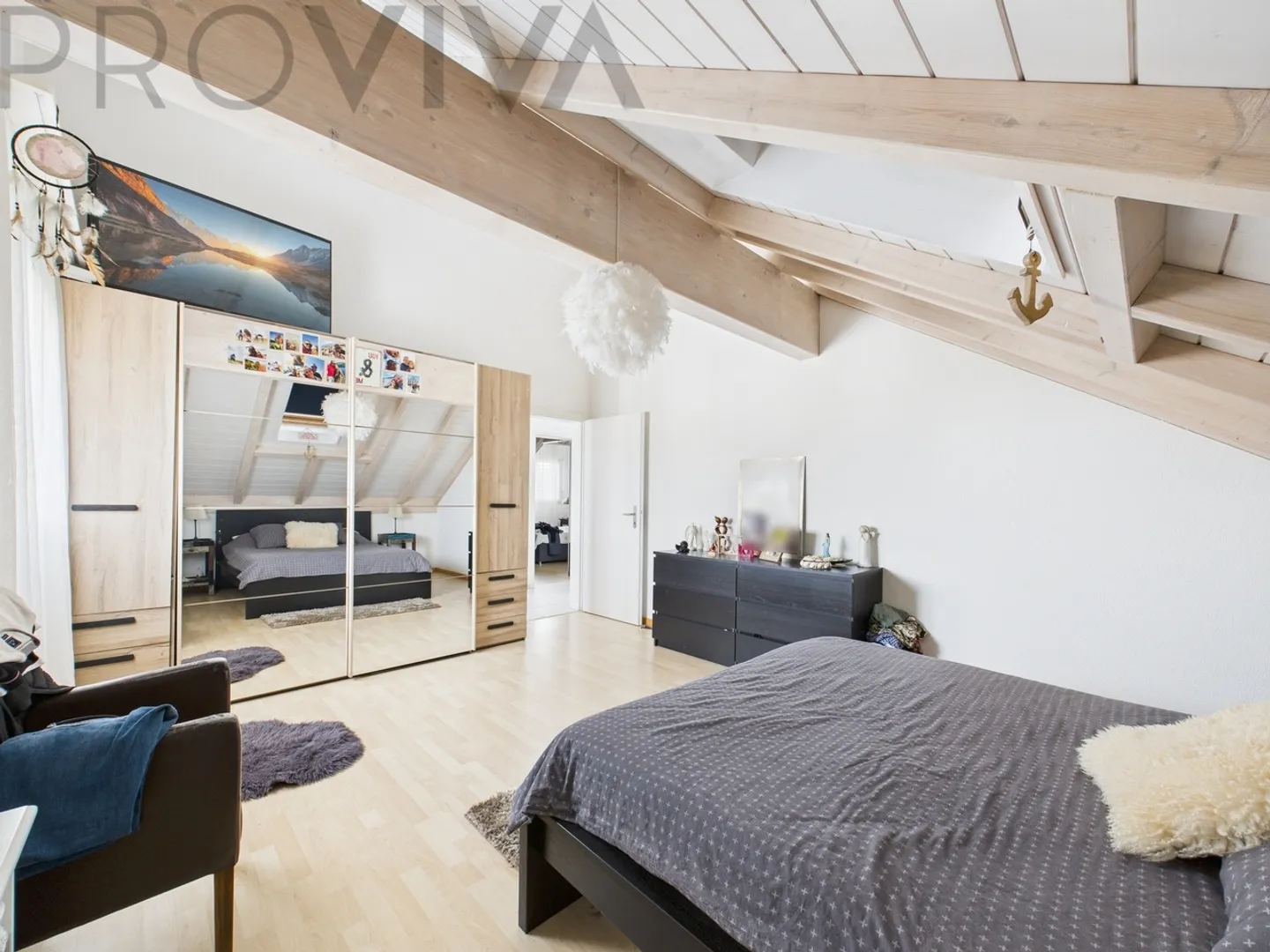 With charm and large balcony - Photo 4 of 7