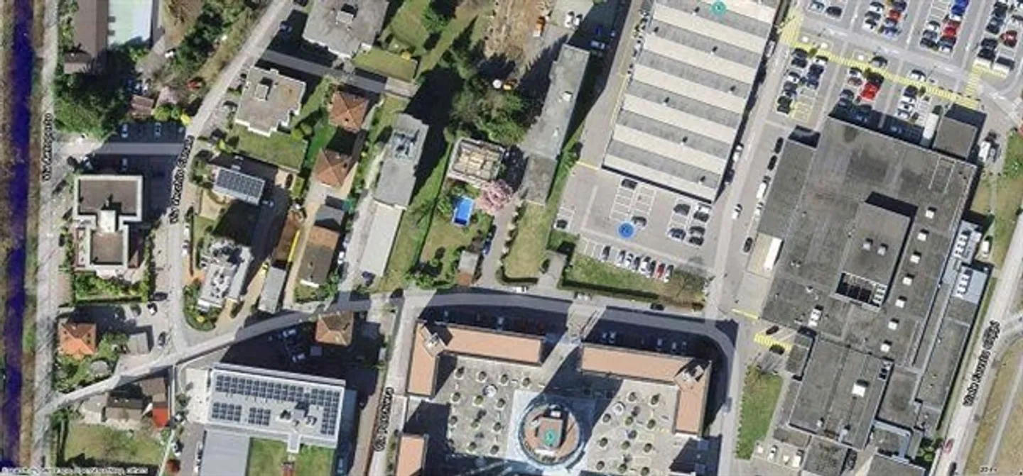 Appartement de 4 1/2 pièces au 4ème étage dans un emplacement calme et ensoleillé avec belle vue - Photo 20 sur 20