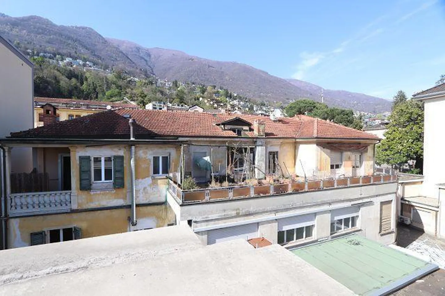 2 case con diversi appartamenti - Foto 75 di 88