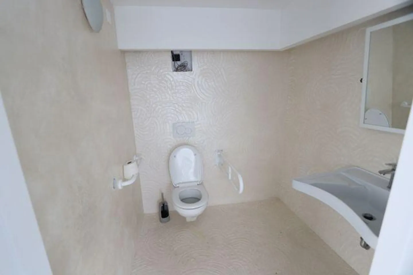 2 case con diversi appartamenti - Foto 80 di 88