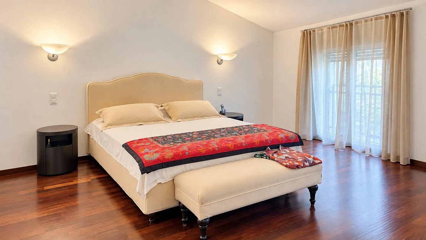 Spazio, design e comfort: duplex di oltre 160 m² a Chiasso - Foto 6 di 11