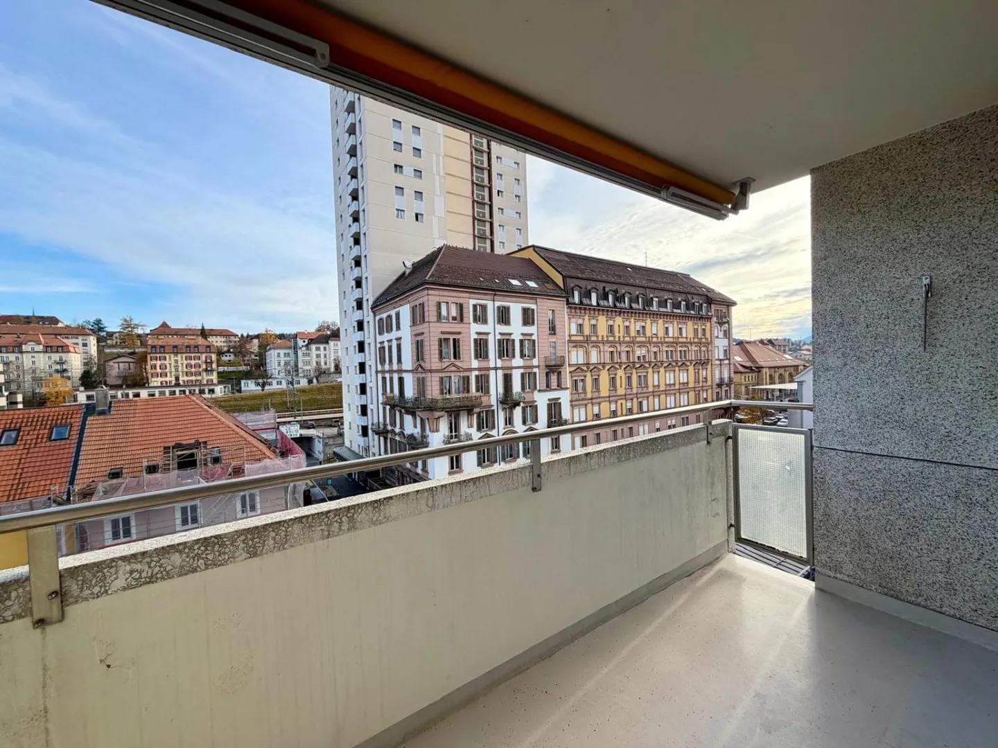 5-room apartment - Photo 1 of 12