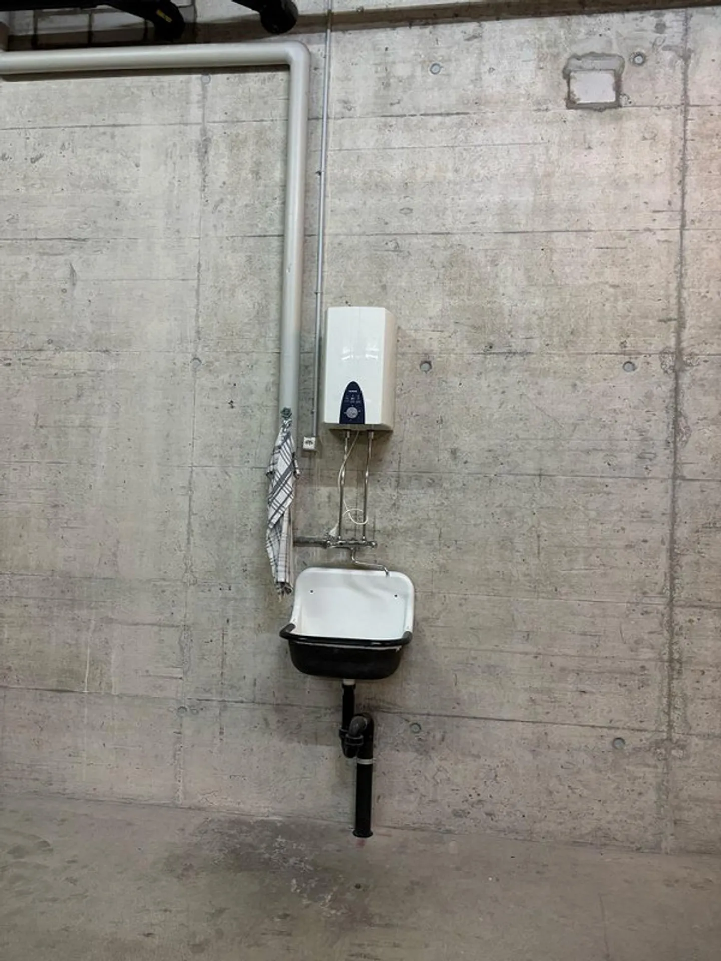Spazio di stoccaggio diversificato in affitto - Foto 4 di 5
