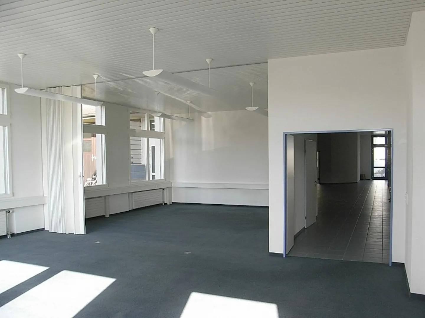 Conveniente: 330 m2 Ufficio-Commercio-Pratica-Vendita-Spazi Espositivi - Foto 10 di 17