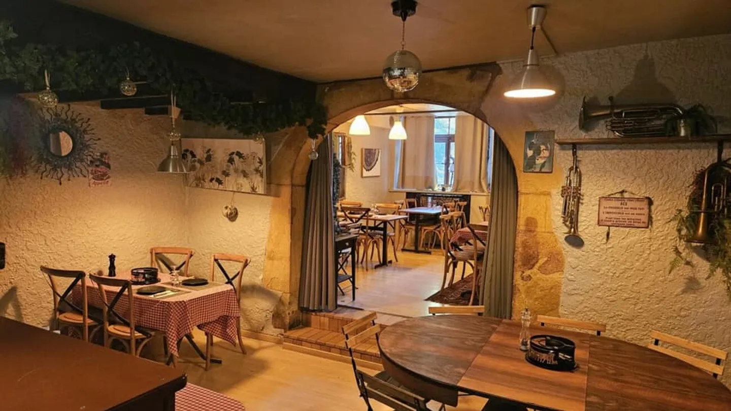 Café Restaurant Starmania - Yverdon-les-Bains - Photo 3 of 10