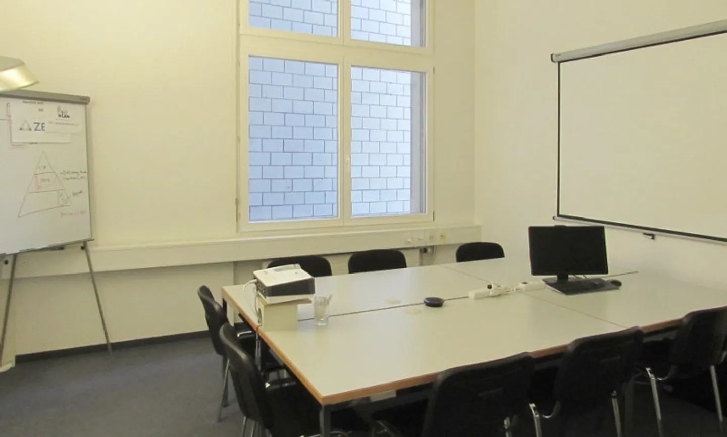 Conveniente: 330 m2 Ufficio-Commercio-Pratica-Vendita-Spazi Espositivi - Foto 6 di 17