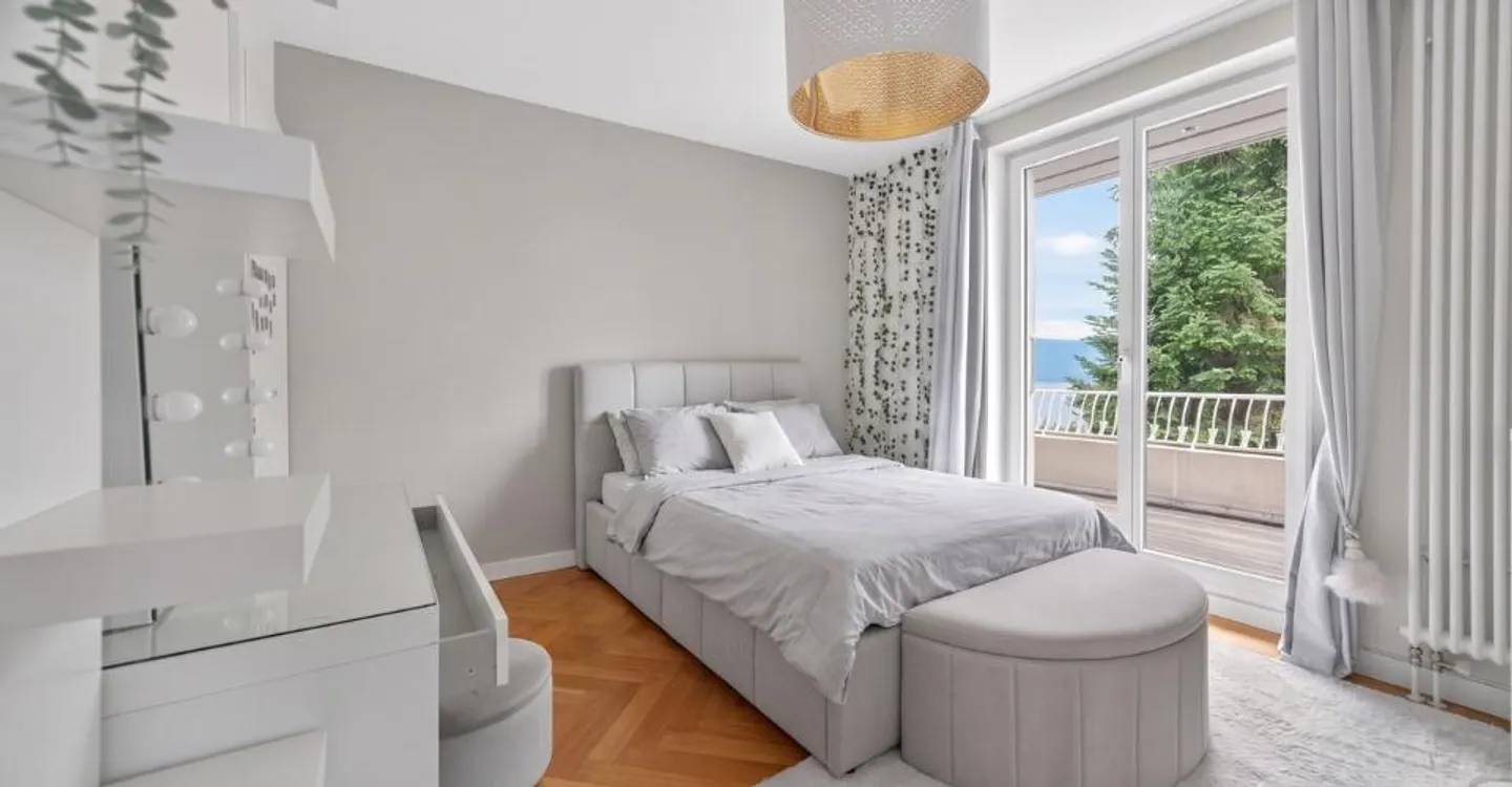 Wunderschöne individuelle Villa mit Blick auf den See - Foto 4 von 10